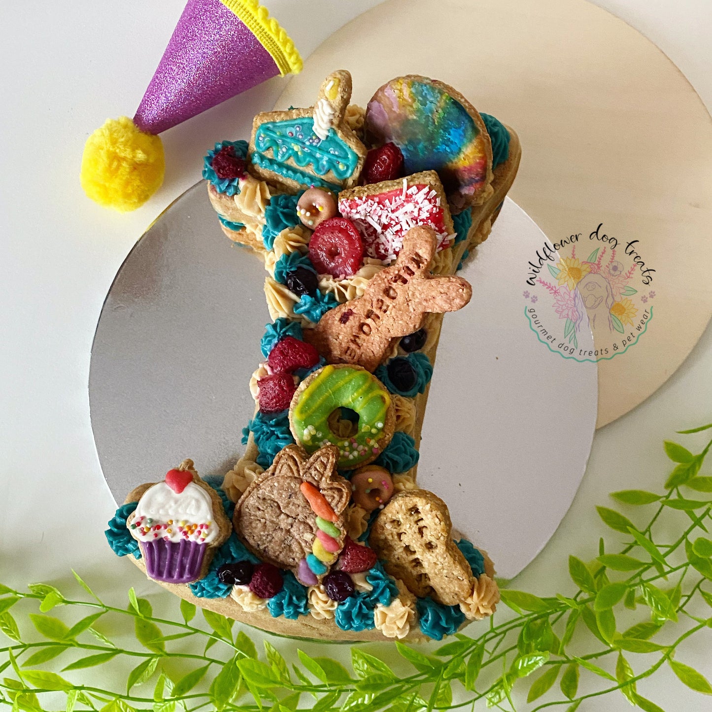 b. Number Pupcake XLarge