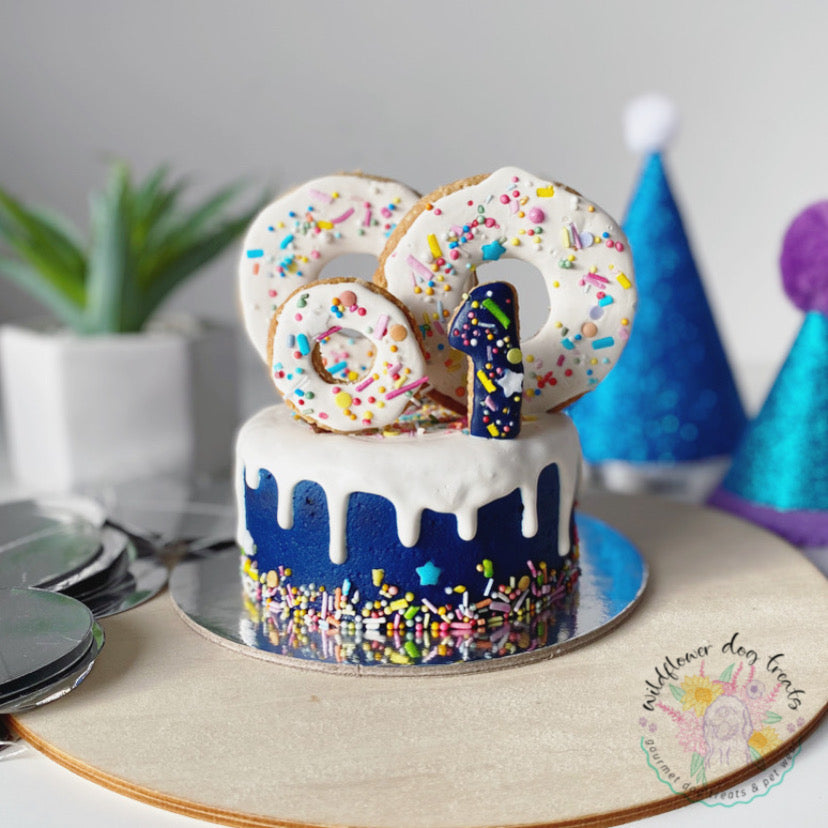 b. Donut Dreams Pupcake