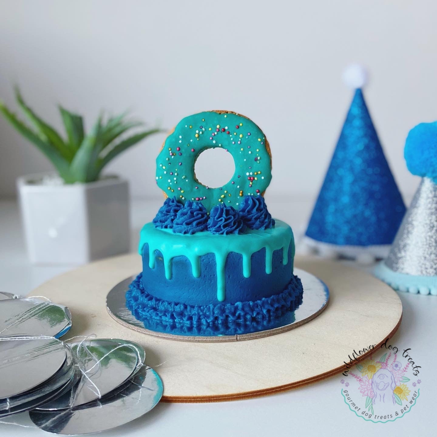 b. Donut Drip Pupcake