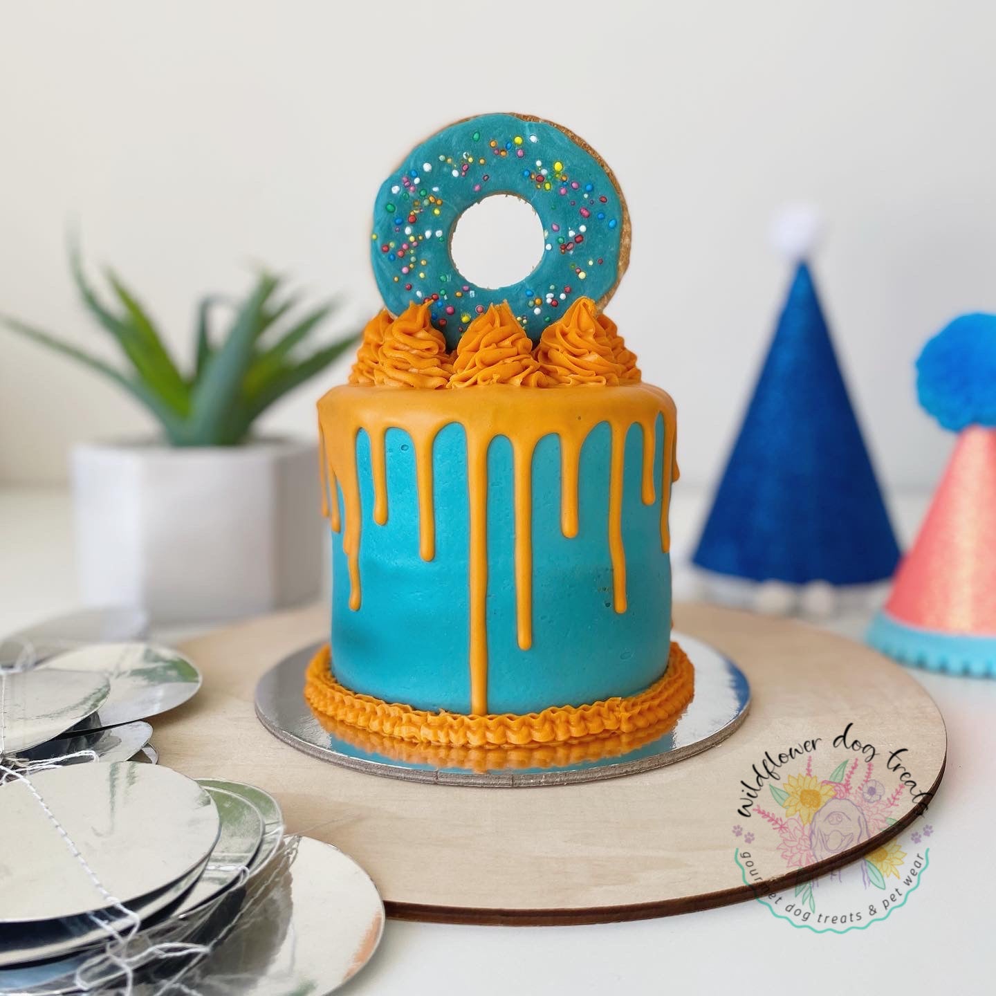 b. Donut Drip Pupcake