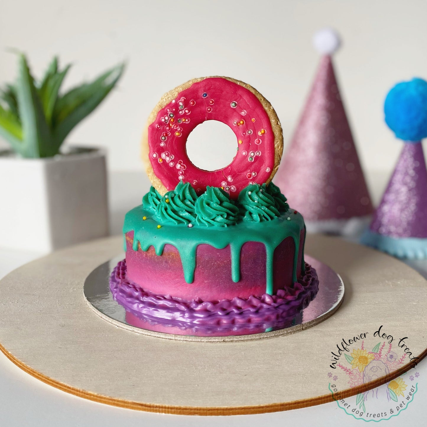 b. Donut Drip Pupcake