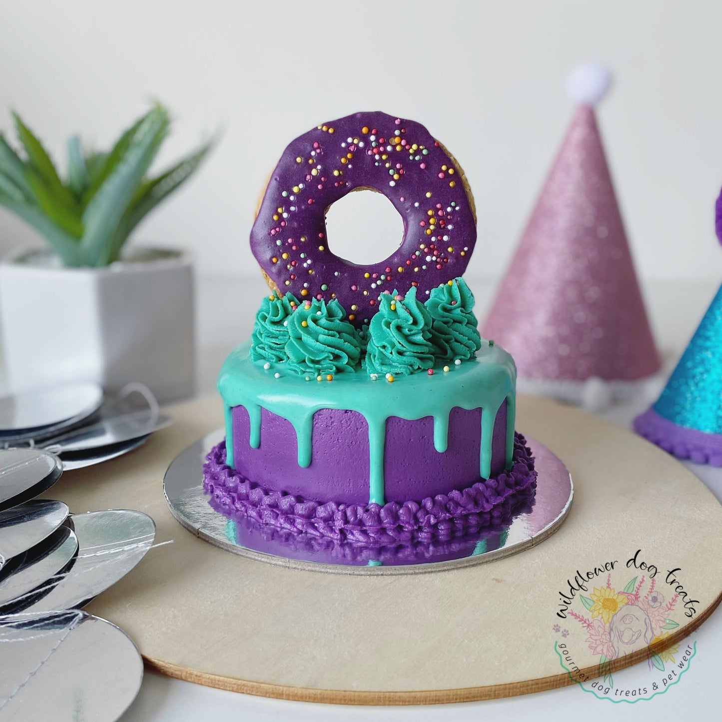 b. Donut Drip Pupcake